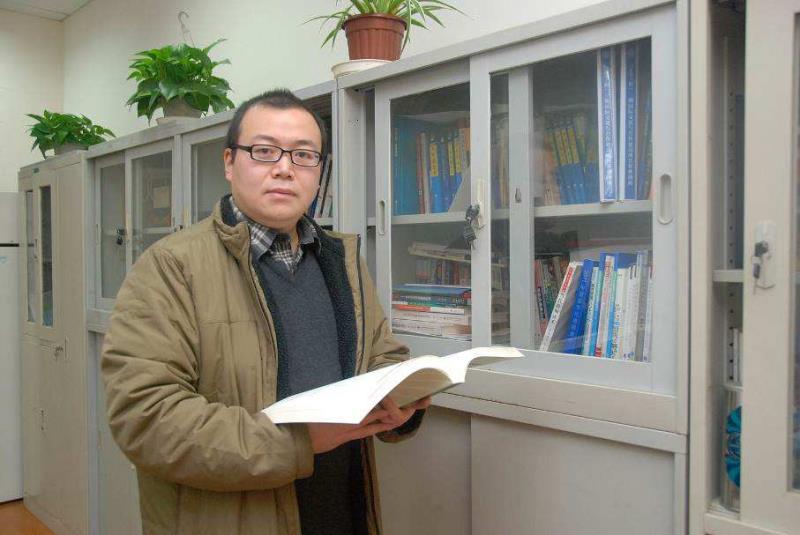 杨頡.jpg
